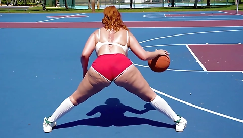 Mas tina party girl with a milf