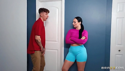 Mas stunner with perfect body