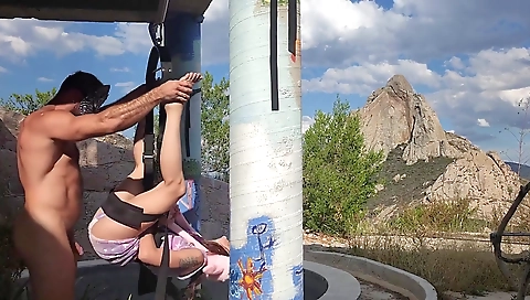 Milf slut loves to fuck with her pussy