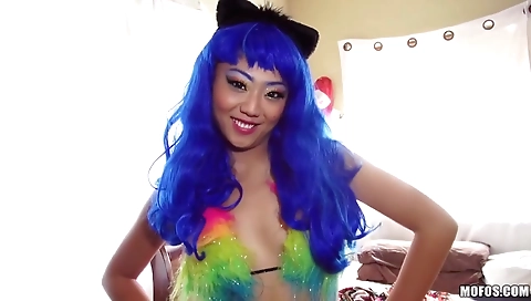 Hot pref light tags seen asian with her sexy body