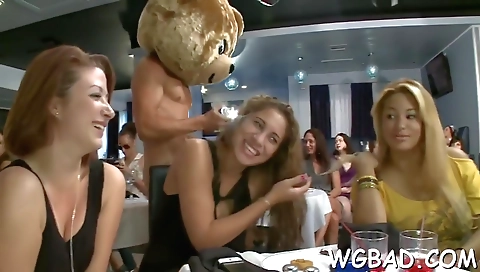 Hot worriisa loves anal