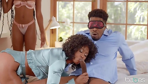 Married girl gives a hot blowjob