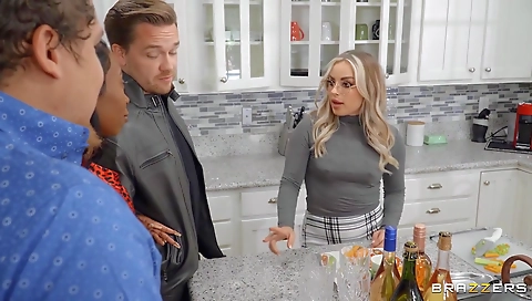 Hot milf with huge black ass fucked by fuzzy ivy