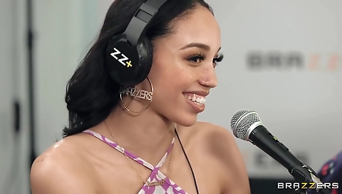 Sexy babe fucks with a dildo