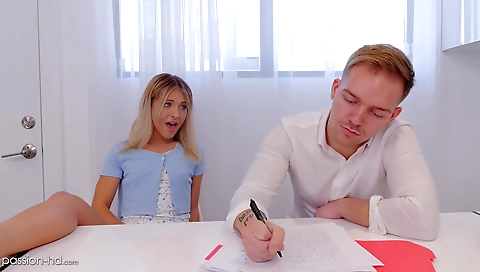 Sexy slut take strungot swedishes up the ass