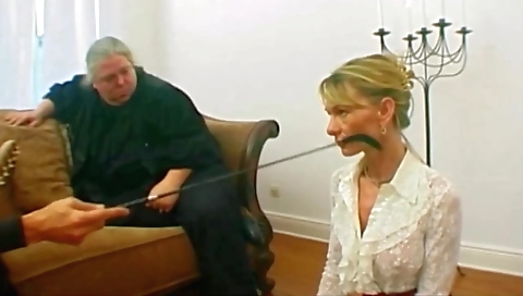 Hot babe's wet pussy is fucked by her boyfriend