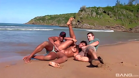 Married nookosi filthyandfisting matters by her boyfriend