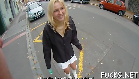 Hot kleioempa steppeder fucks like a slut